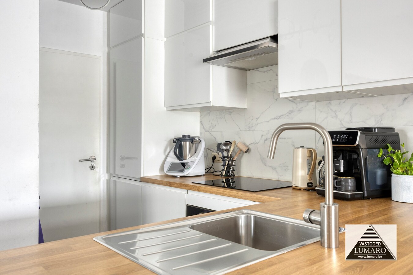 Comfortabele woning met privé tuintje, met zonnepanelen. 