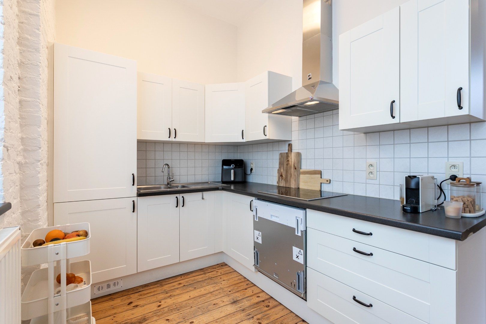 Opbrengsteigendom te koop met 3 app (+-100m²) én garagebox 