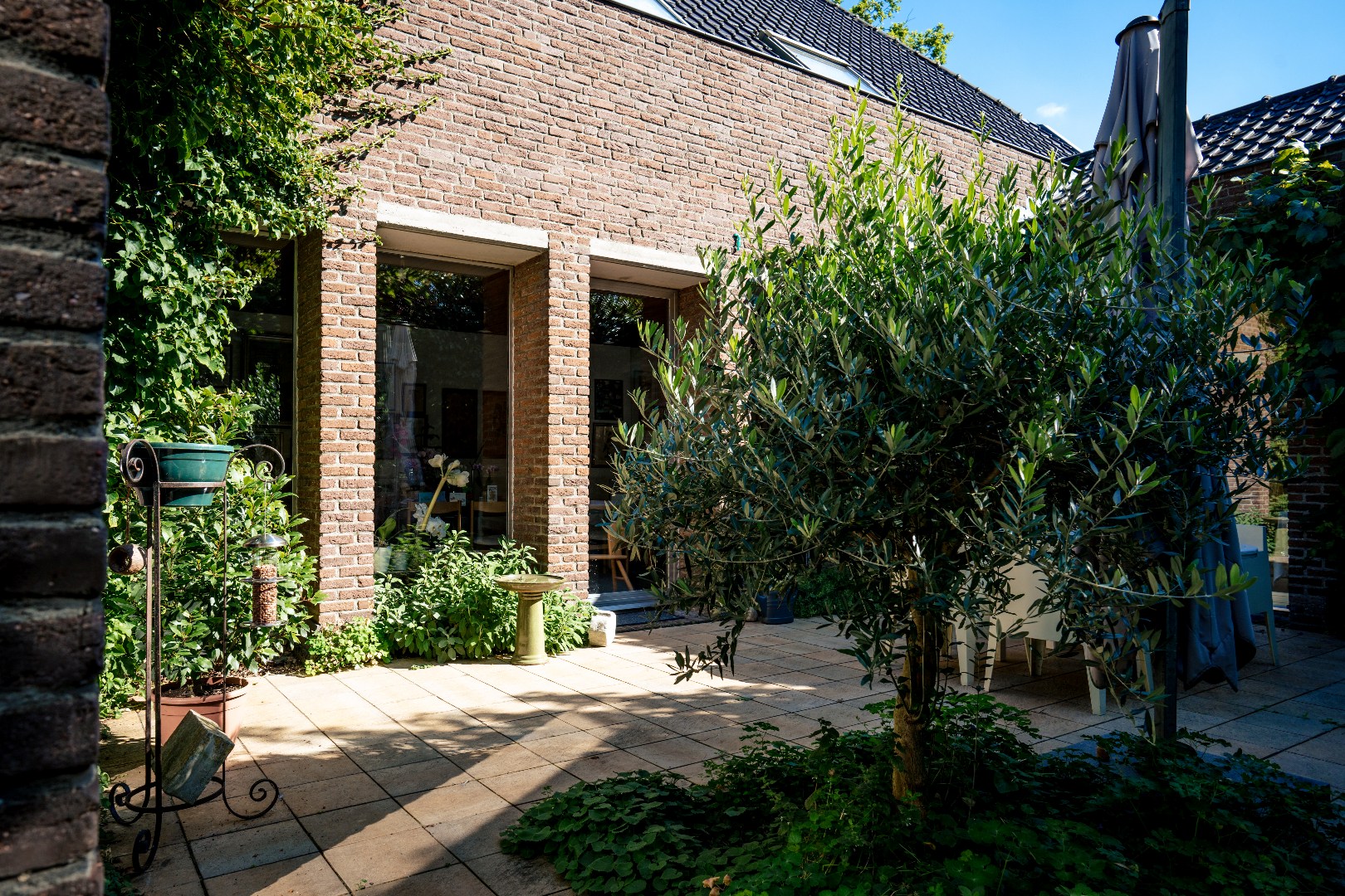 Unieke woning met 5 slaapkamers residentieel gelegen te Eeklo 