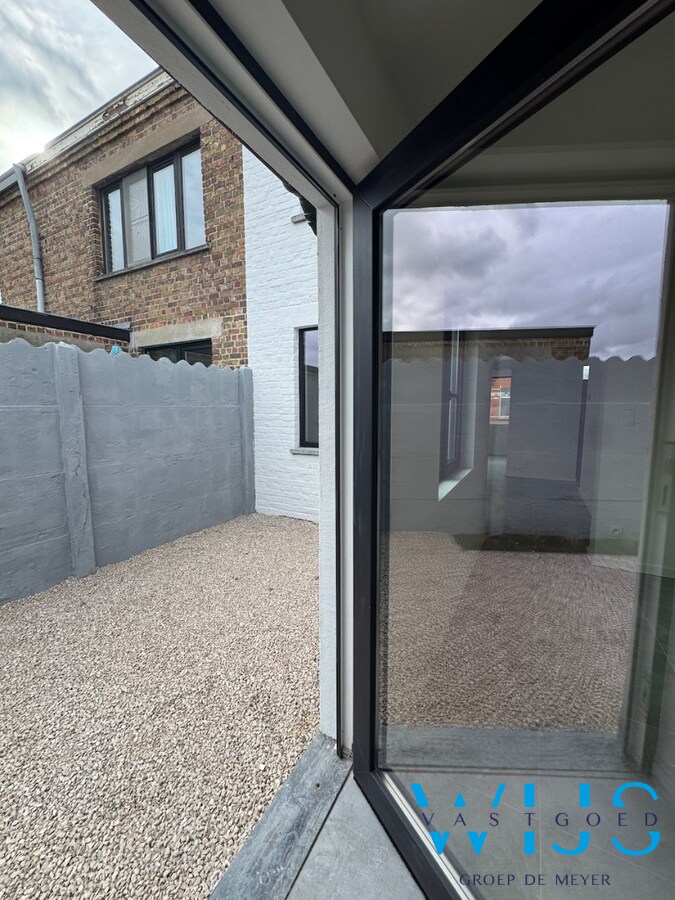 Volledig gerenoveerde, energiezuinige woning in Eeklo 