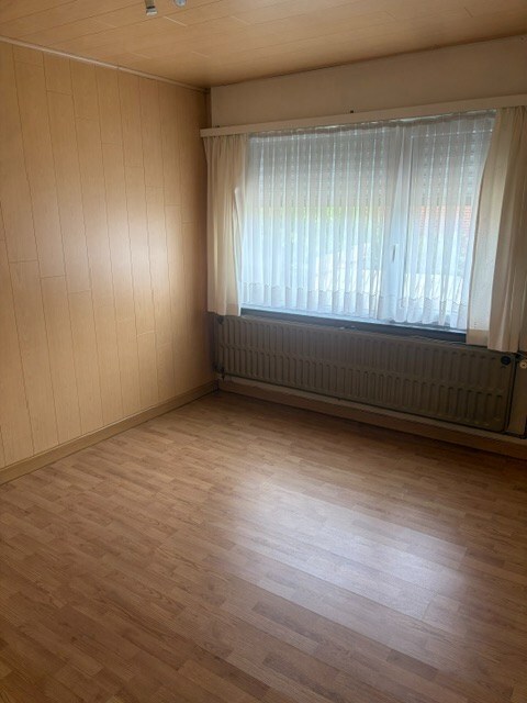 Open bebouwing met 3 slaapkamers 