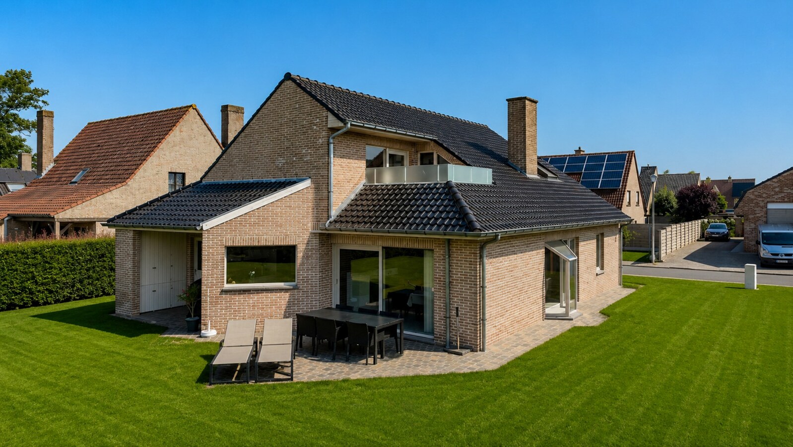 Charmante, instapklare alleenstaande villa in rustige en mooie woonwijk 