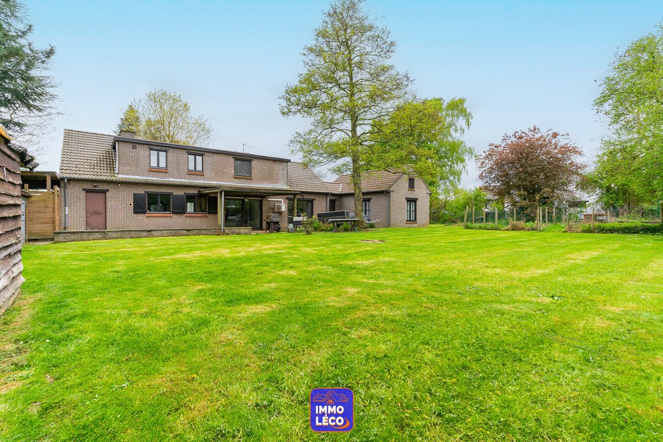 Villa érigée sur 1407m² avec profession libérale, TOP SECTEUR "LA CABOCHERIE" ! 