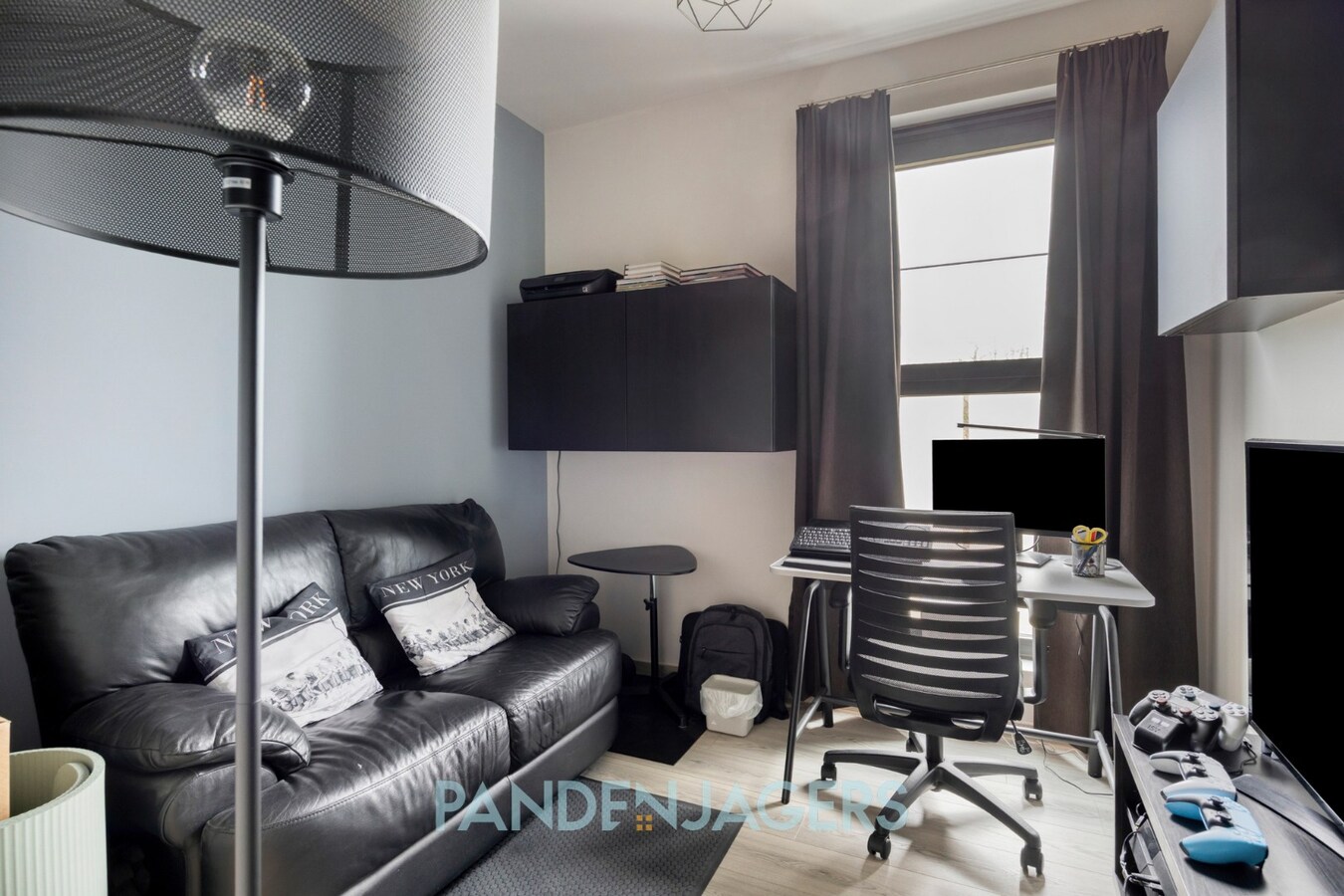 Instapklaar appartement met groot terras en ondergrondse parking in Willebroek 