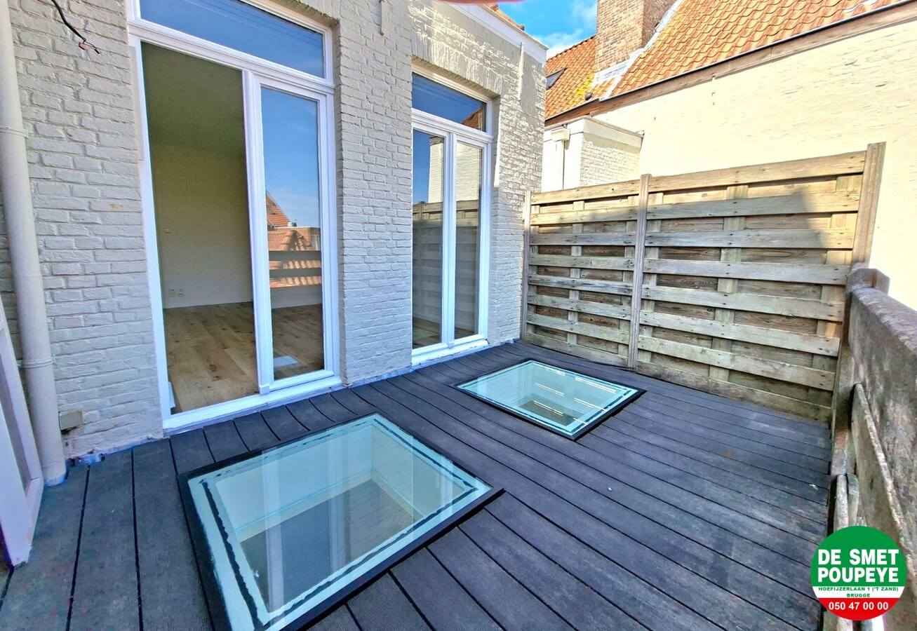 Ruim triplex appartement met 2 terrassen 