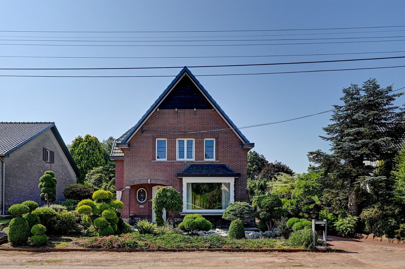 Zeer goed onderhouden woning gelegen op een prachtig perceel van circa 30 are 