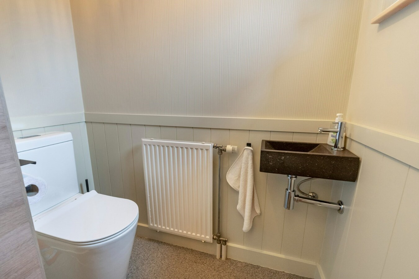 Gerenoveerde woning met tuin, garage en 3 slaapkamers in Opglabbeek - Perceeloppervlakte 684.00 - Bewoonbare oppervlakte 160.00 - Zuidoostelijke tuinoriëntatie 