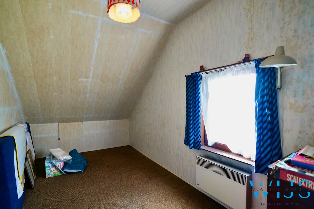 Stevig woonhuis centraal in Ertvelde ! 