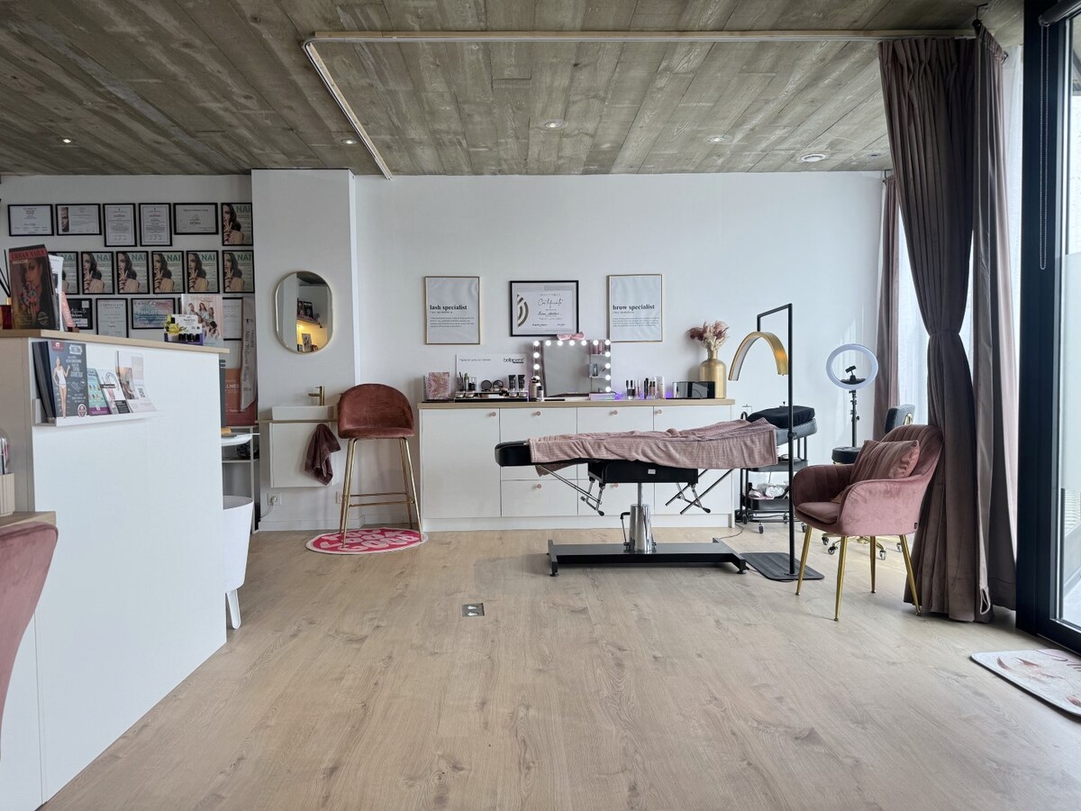 Winkelruimte verhuurd in Ravels