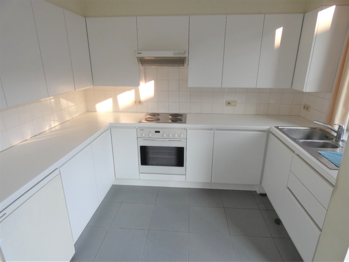 Ruim 2-slpk appartement (101 m²) met zonnig terras, Kortemark 