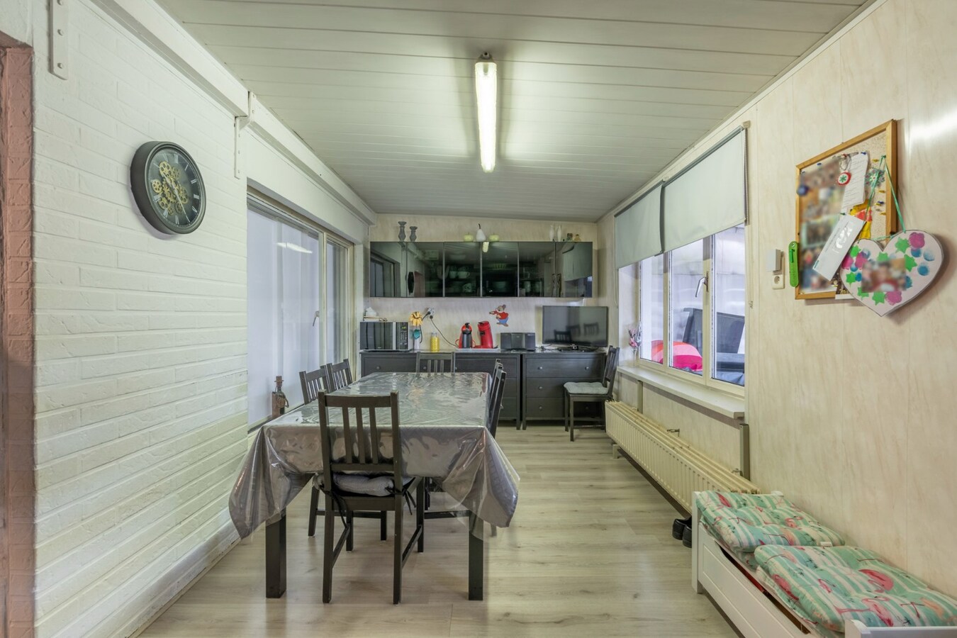 Ruime rustig gelegen woning met 3 slaapkamers. 