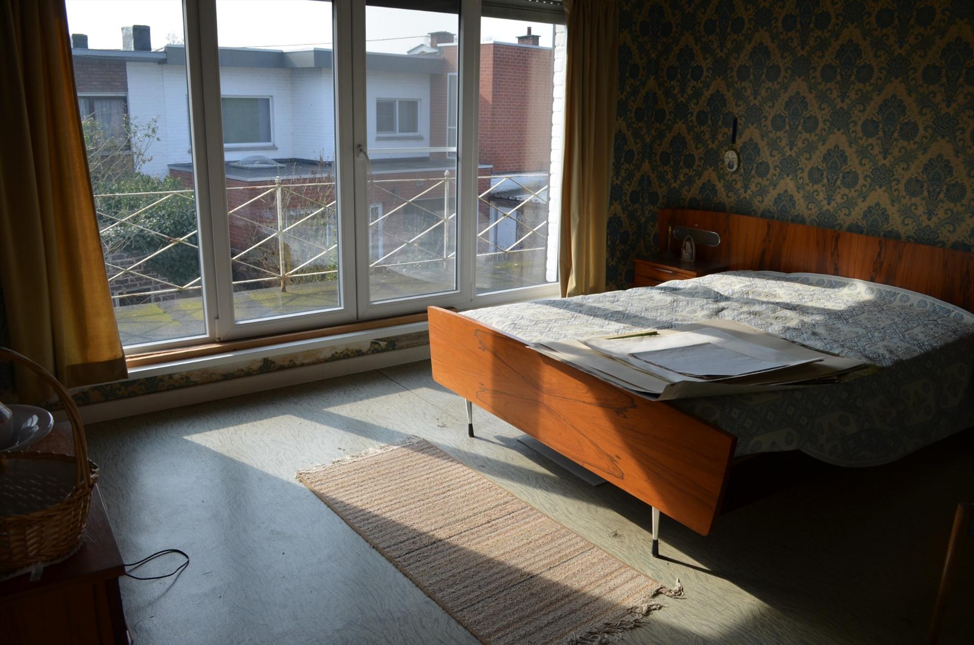 Te renoveren woning te Waarschoot 