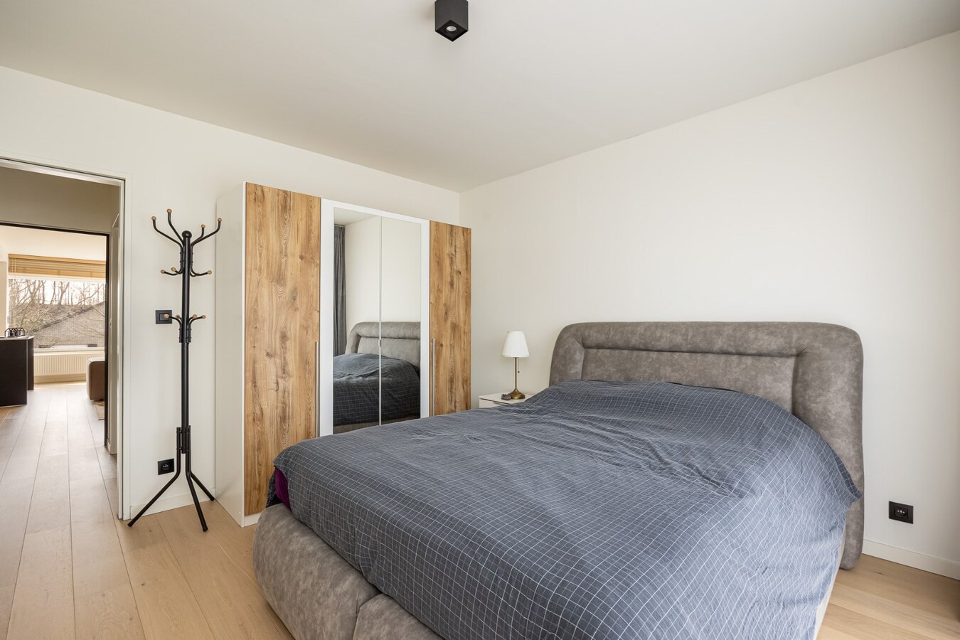 Volledig gerenoveerd appartement met 2 slpk te Edegem! 