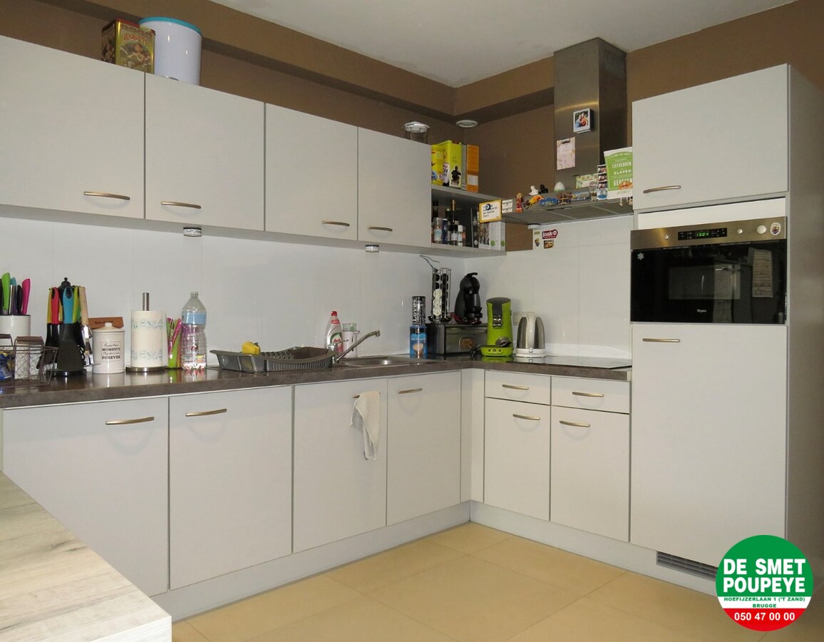 alt=ingerichte keuken