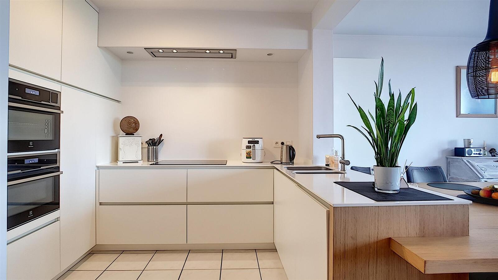 Knap woonappartement op de Zeedijk - Heist 