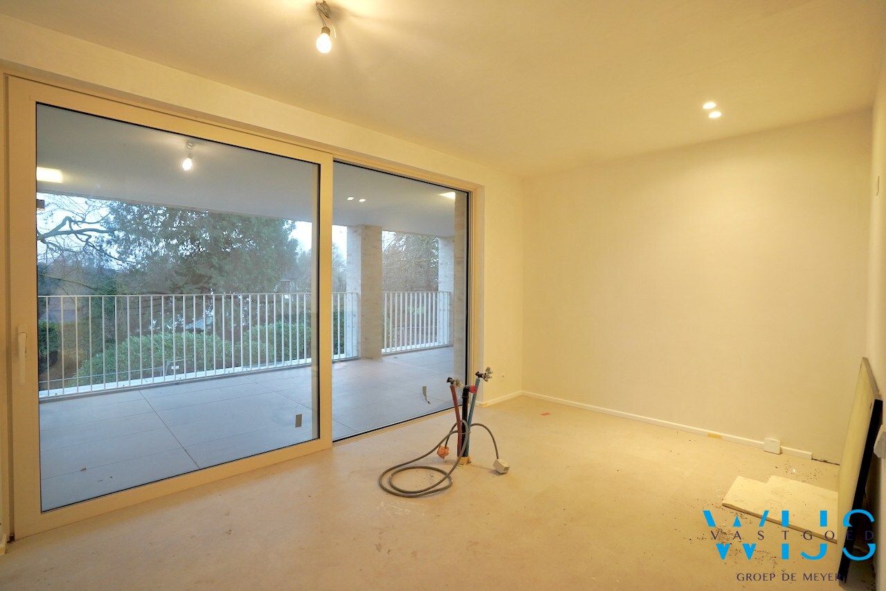 Prachtig nieuwbouwappartement met twee terrassen in centrum Wachtebeke! 