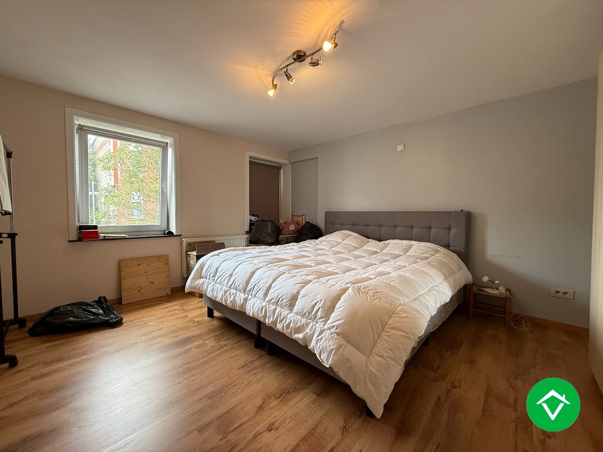 Rijwoning met 3 slaapkamers en tuin te Izegem 