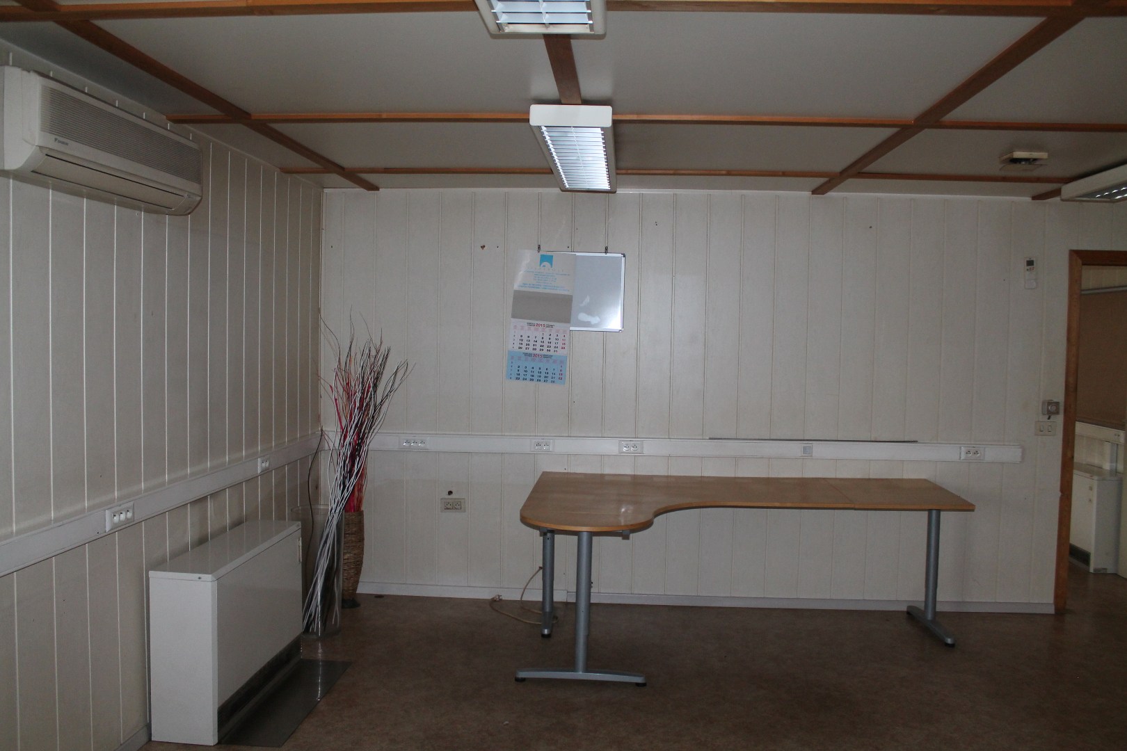 Opslagruimte met kantoor te huur in Wakken – 292 m² 