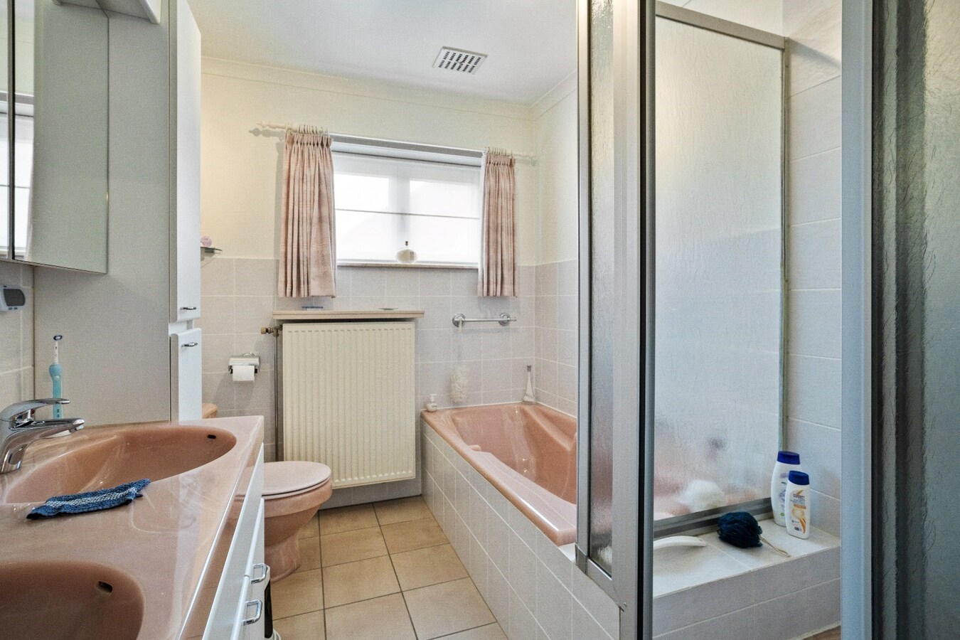 Ruime alleenstaande woning met loods op ruim perceel te Klerken 