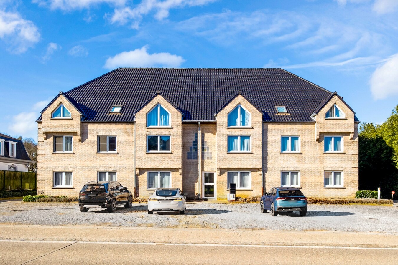 Praktisch GELIJKVLOERS appartement te Lummen INCLUSIEF GARAGE 