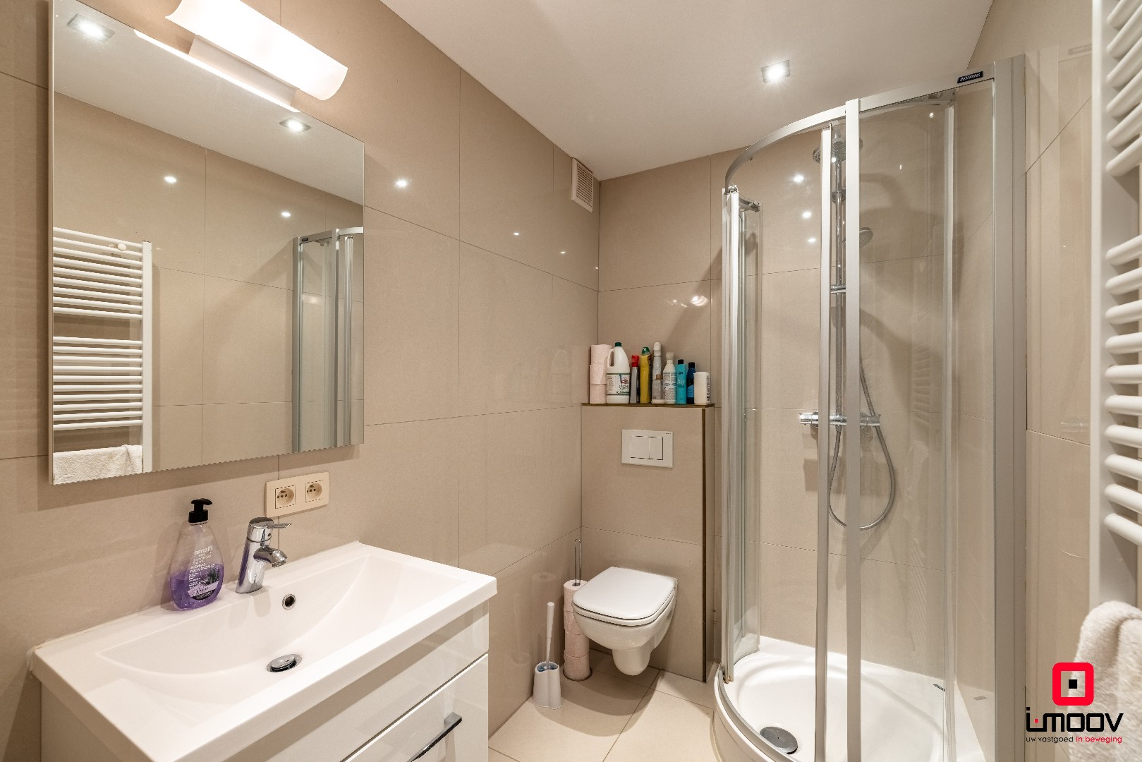 Bovenste verdieping studio met adembenemend zeezicht aan de Zeedijk, Mariakerke 