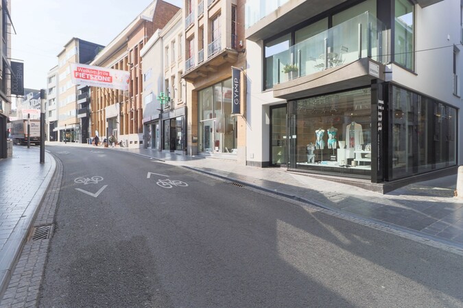 Te koop commerciële winkel - Kortrijk