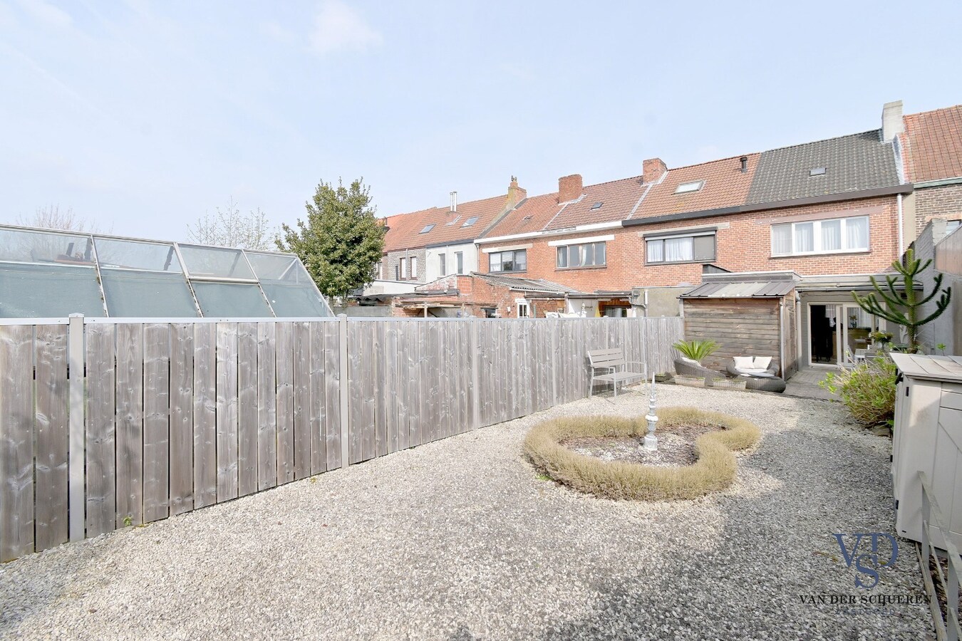 Verzorgde, perfect onderhouden woning. 