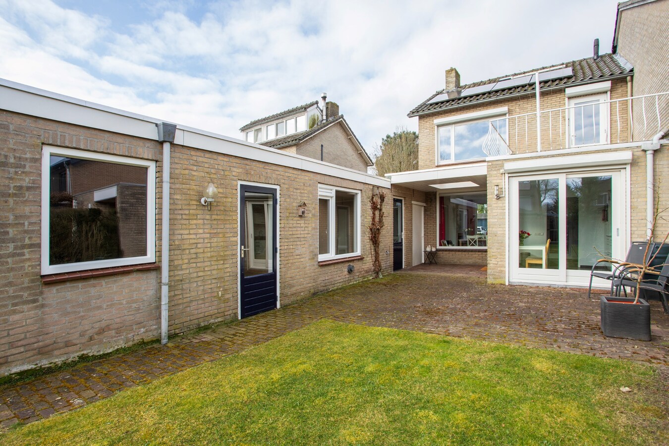 Charmante twee-onder-een-kap woning aan de Beersbeemden 22 te Duizel. 