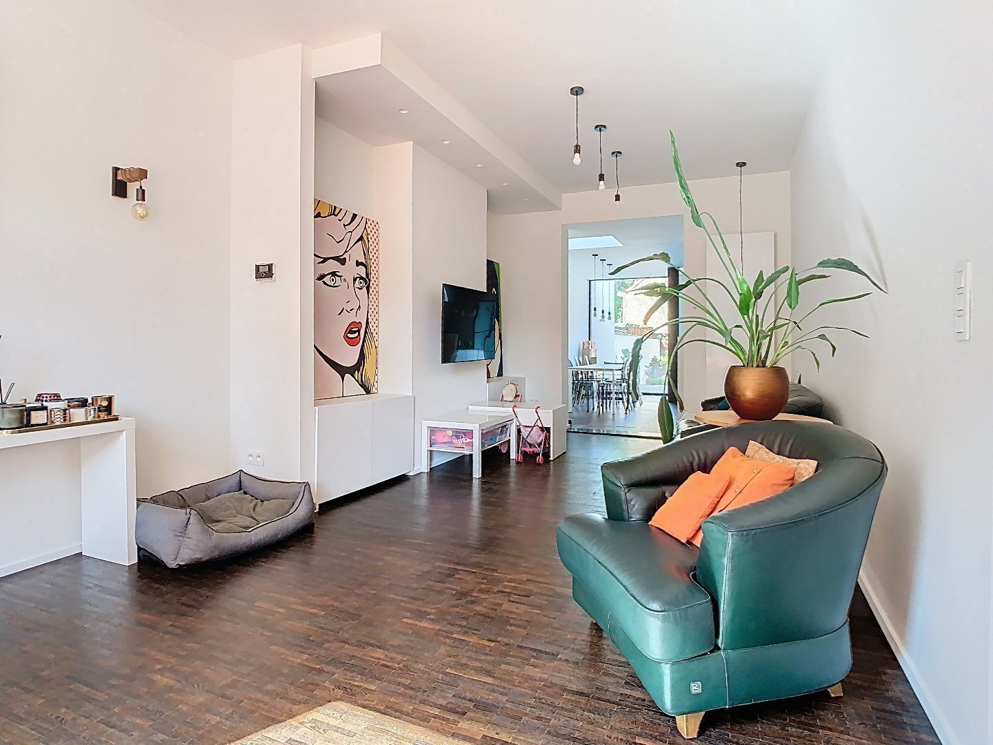 Mooie instapklare herenwoning nabij centrum Brasschaat met 4 slaapkamers 