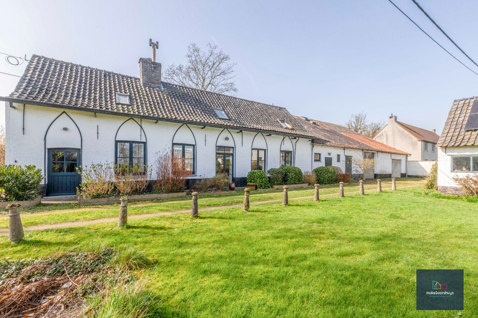 Unieke hovenierswoning op een perceel van 1 ha 18a 84ca 