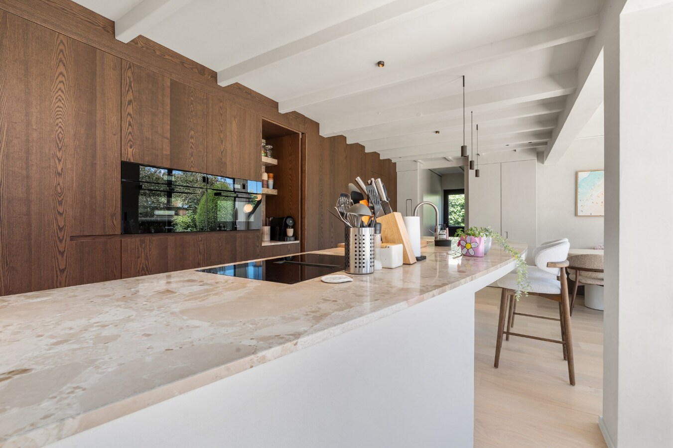 Exclusief gerenoveerde villa in een rustige doodlopende straat nabij het centrum van Knokke 