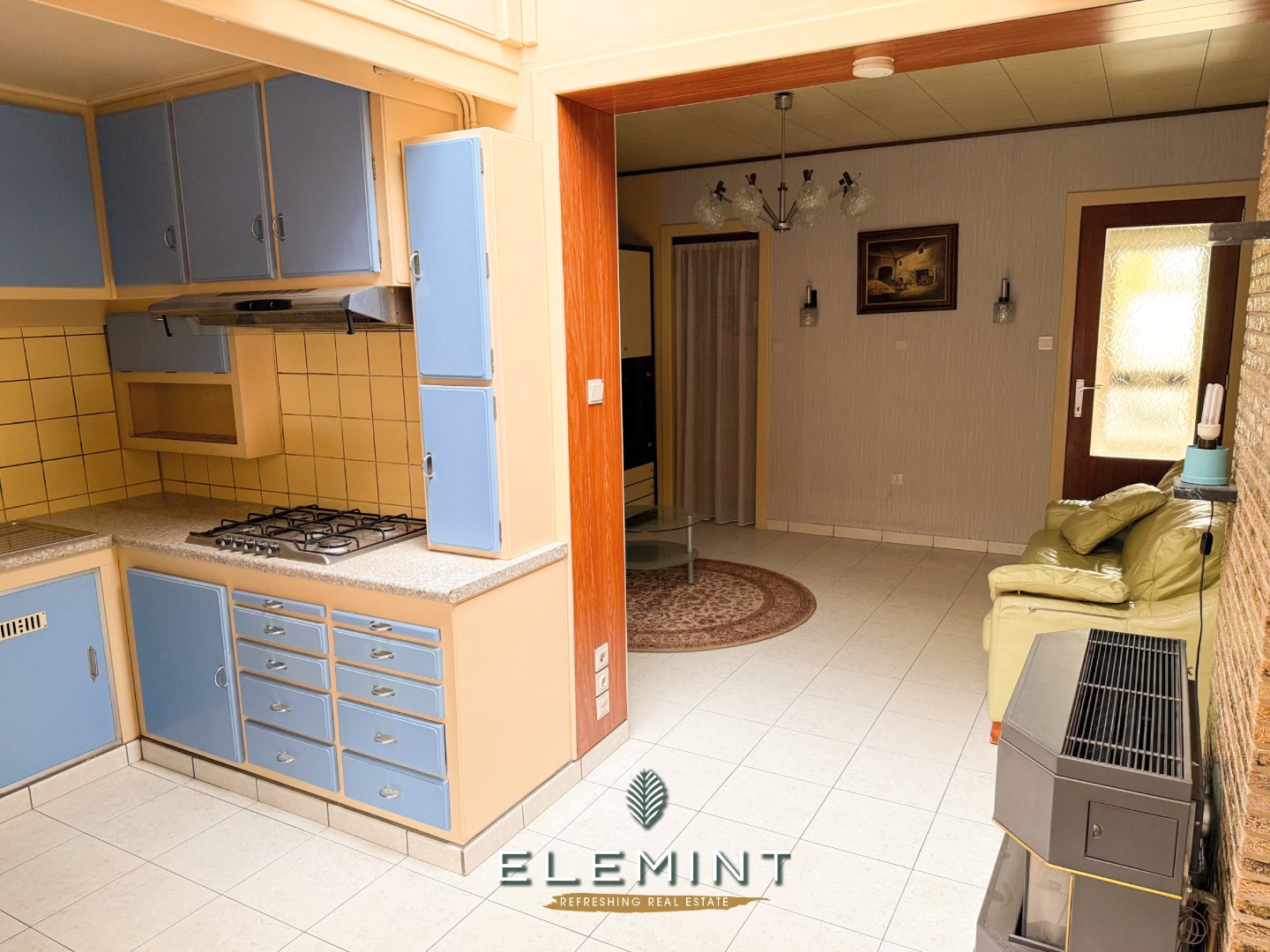 Op te frissen, goed onderhouden rijwoning met 3 slaapkamers 