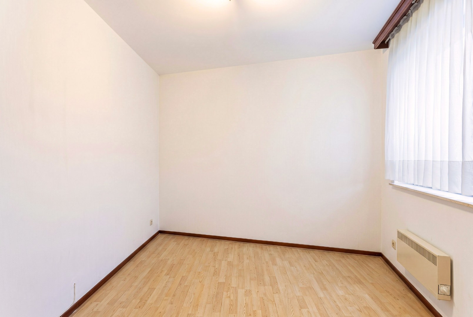 Ruim 3-slaapkamerappartement (EPC C) met terras en uniek zicht op de basiliek in hartje Halle 