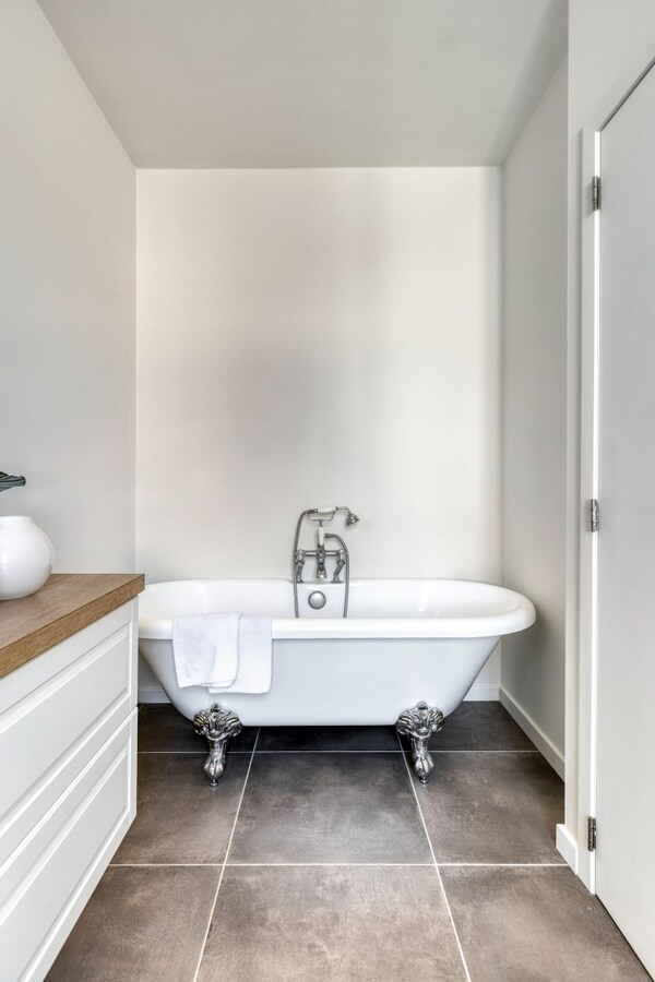 Prachtig volledig gerenoveerde half open bebouwing te Hoegaarden  - Energielabel B 