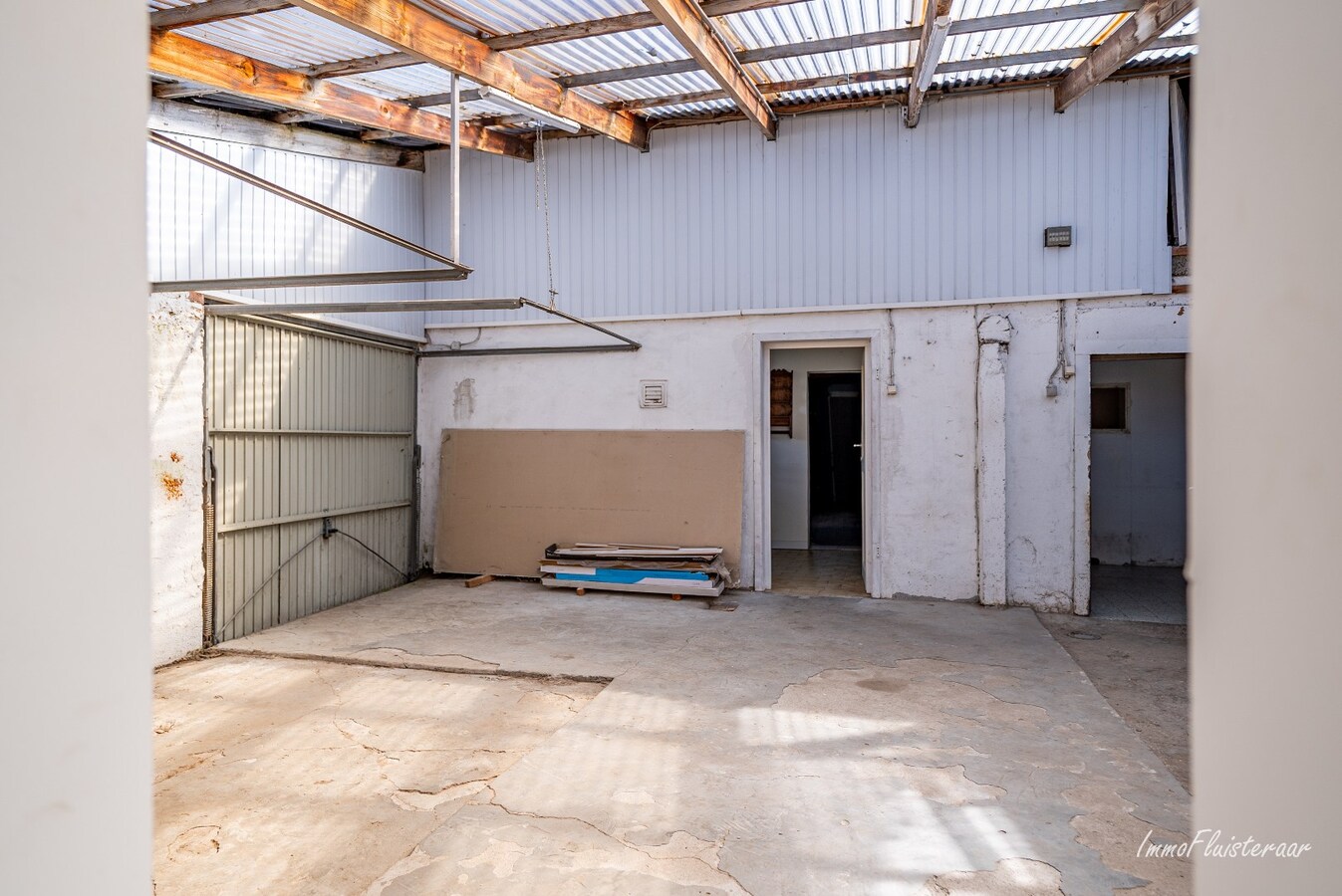 Charmante boerderij met piste en weides op ca. 59 are te Hoeselt 