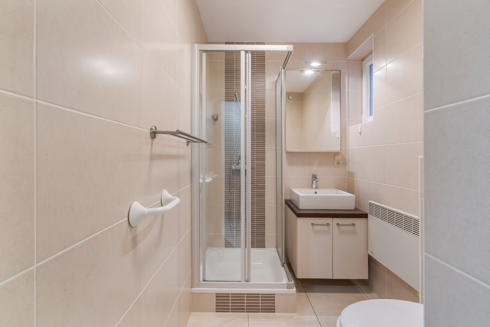 APPARTEMENT DE VACANCES  SITUÉ CENTRE VILLE (LOC. VACANCES) 