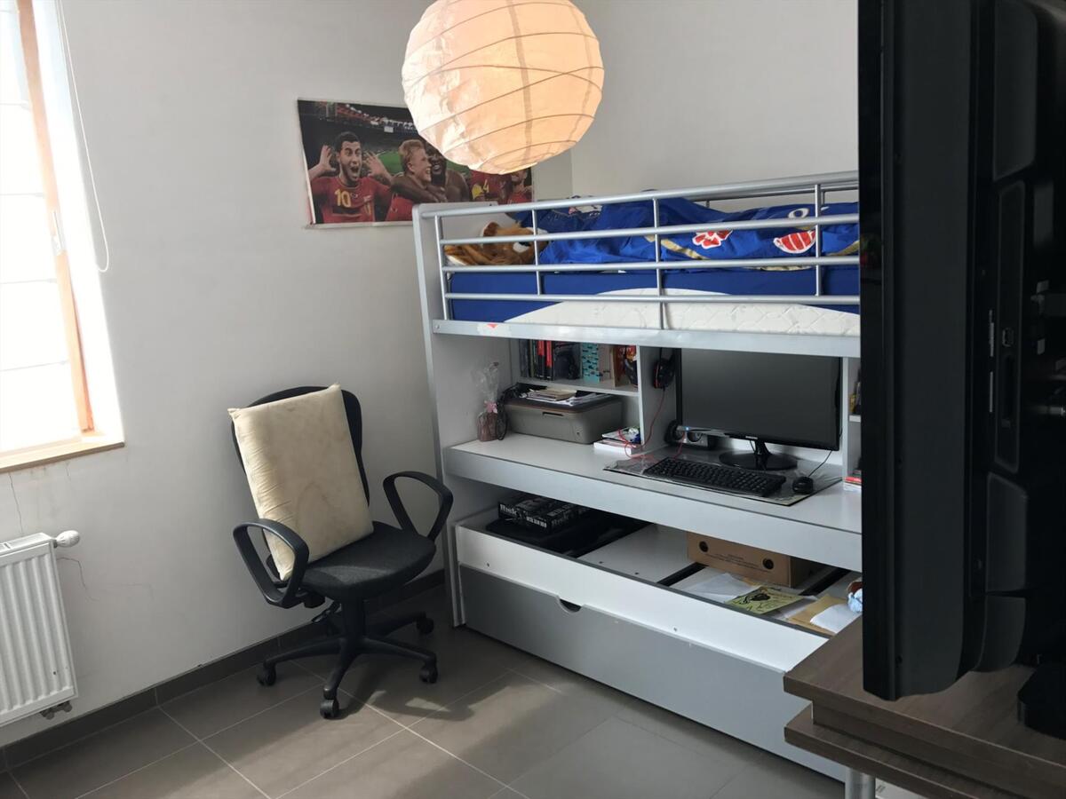 Ruim appartement met 3 slaapkamers en ruim terras 