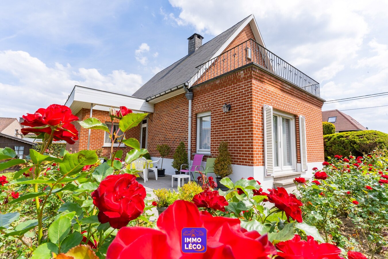 Villa érigée sur 1436m² avec garage, parking et grand jardin, secteur prisé "La Coquinie" !! 