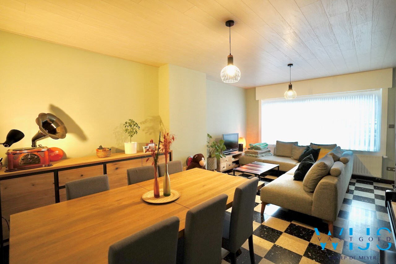 Instapklare gezinswoning in het toffe centrum van Assenede ! 