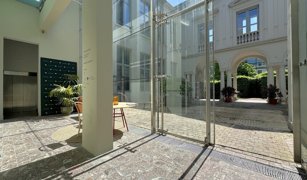Kantoren te huur in prestigieus herenhuis te Antwerpen