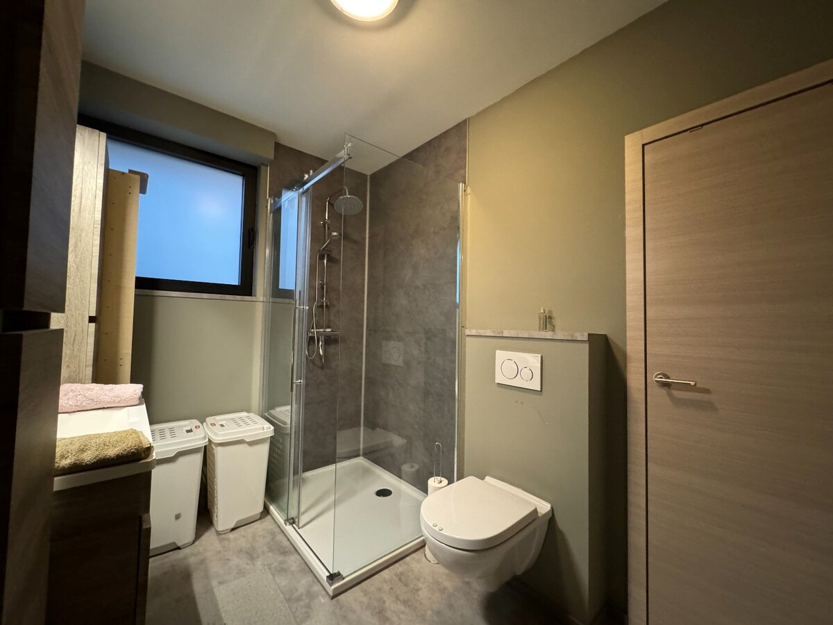 Instapklaar gelijkvloers huis met 2 slaapkamers 