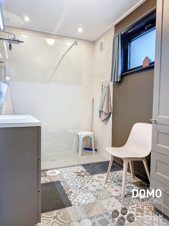 Ruime woning te Kuringen met een mooi groen uitzicht en EPC label C 