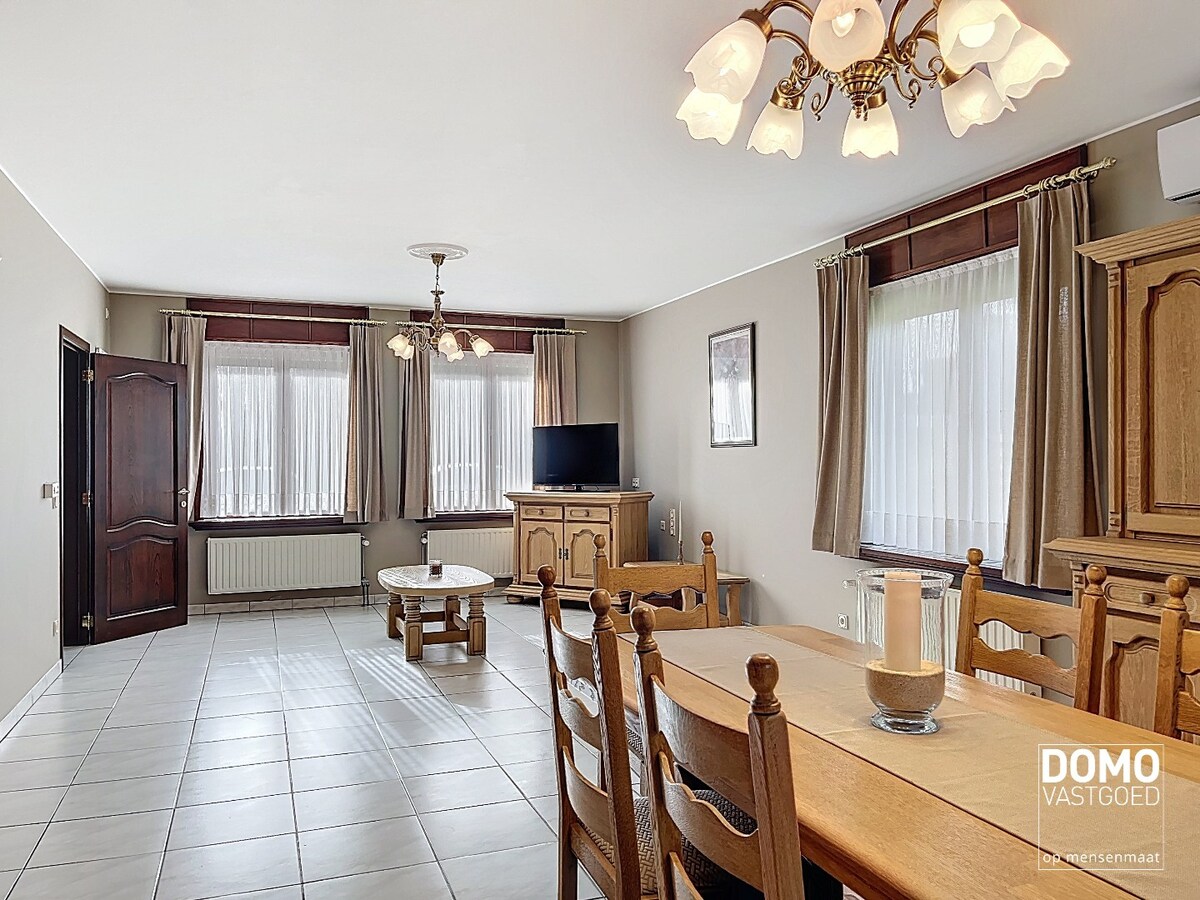 RUIME, LICHTRIJKE OPEN BEBOUWING MET ZONNIGE TUIN TE HALEN 