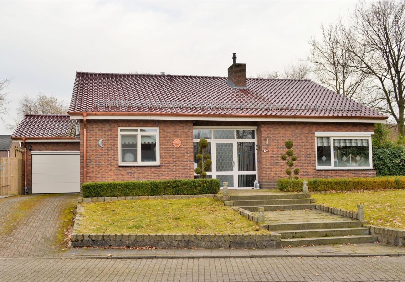 Verkocht semi-bungalow - Landgraaf