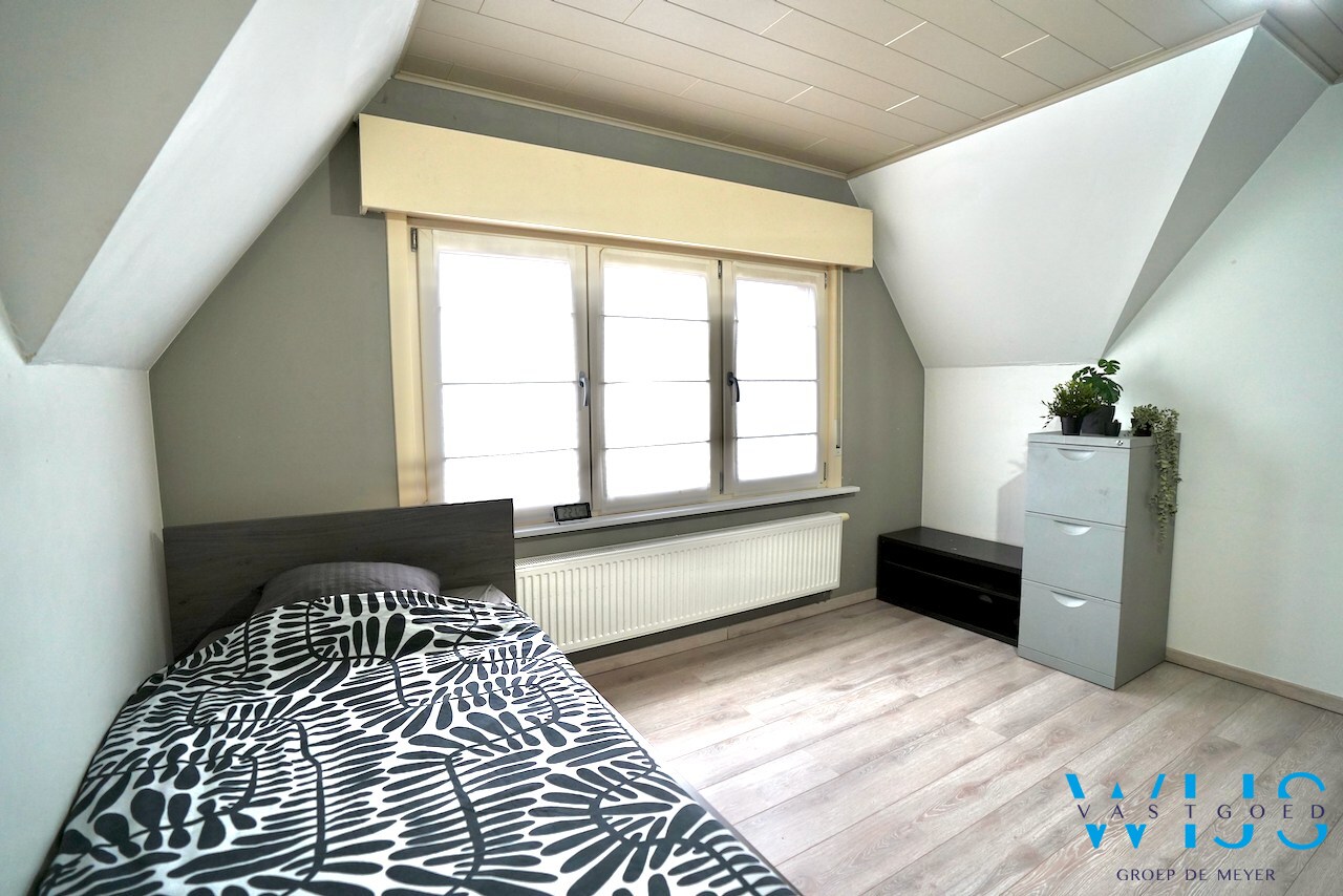 Instapklare, karaktervolle ALLEENSTAANDE woning op topligging in Ertvelde ! 