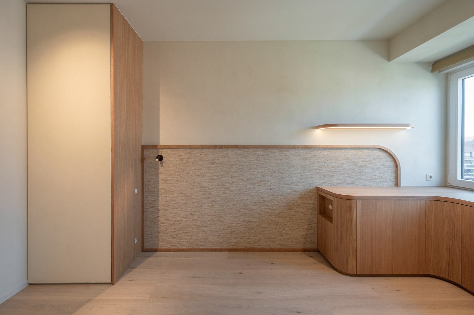Klassevol appartement gelegen in een charmante villaresidentie in het Zoute. 