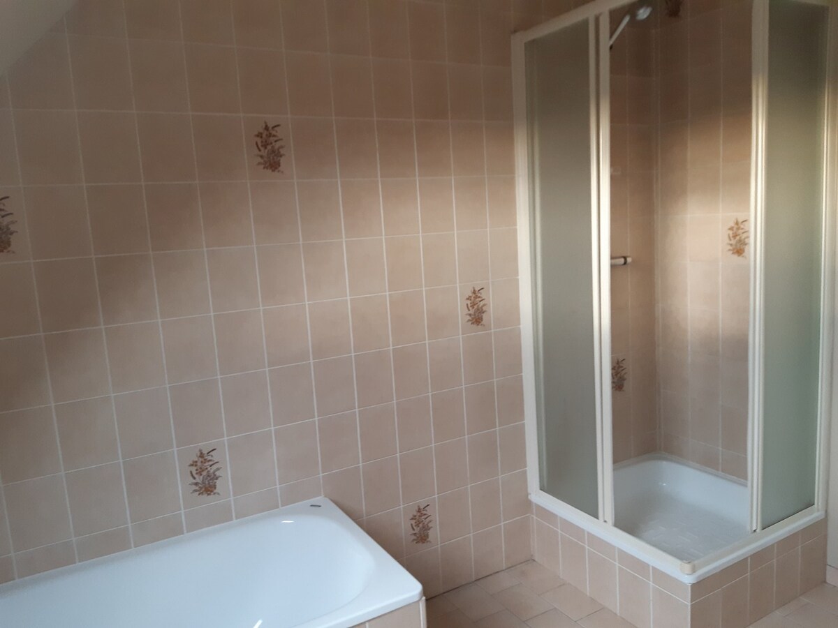 Tijdloze eigendom met tuin (Open Bebouwing). 