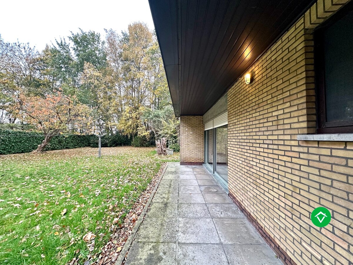 Ruime bungalow op 4140 m² met prachtige zichten en absolute rust in Torhout 