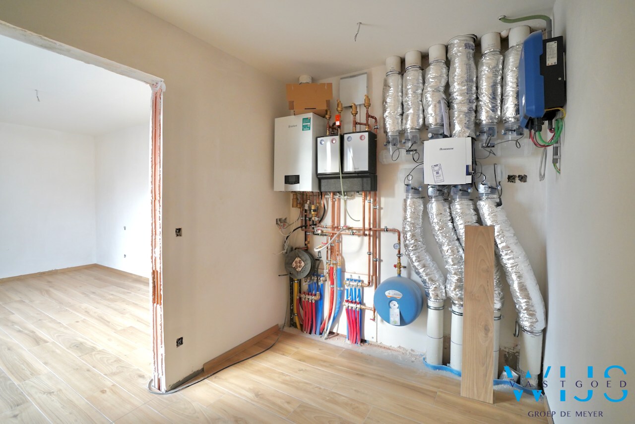 Nieuwbouw woning met 4 slaapkamers te Boekhoute ! 