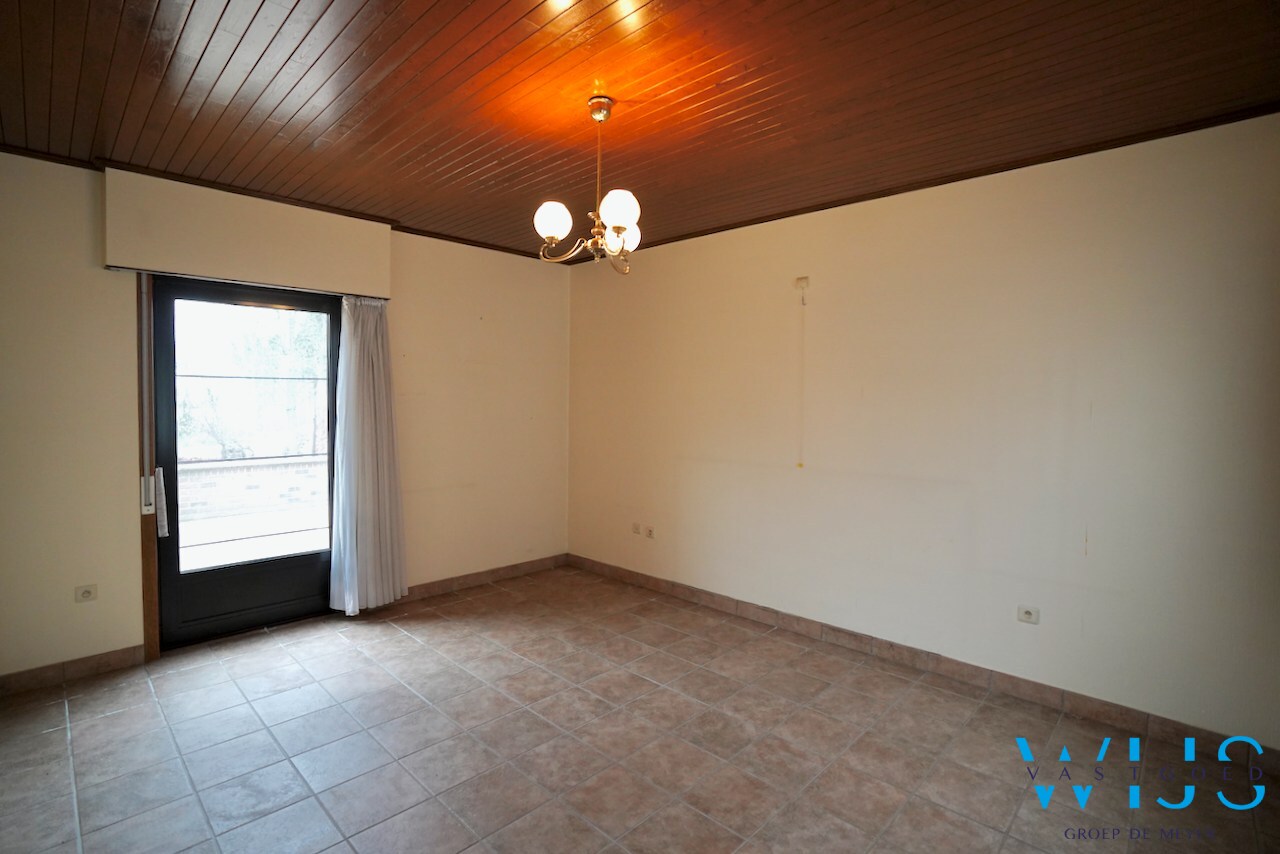 Super gezellig woonhuis met ruime garage te Boekhoute ! 